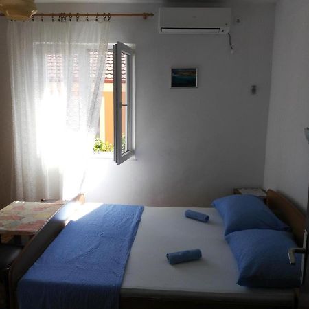 Apartmani Karuza Novalja Exterior foto