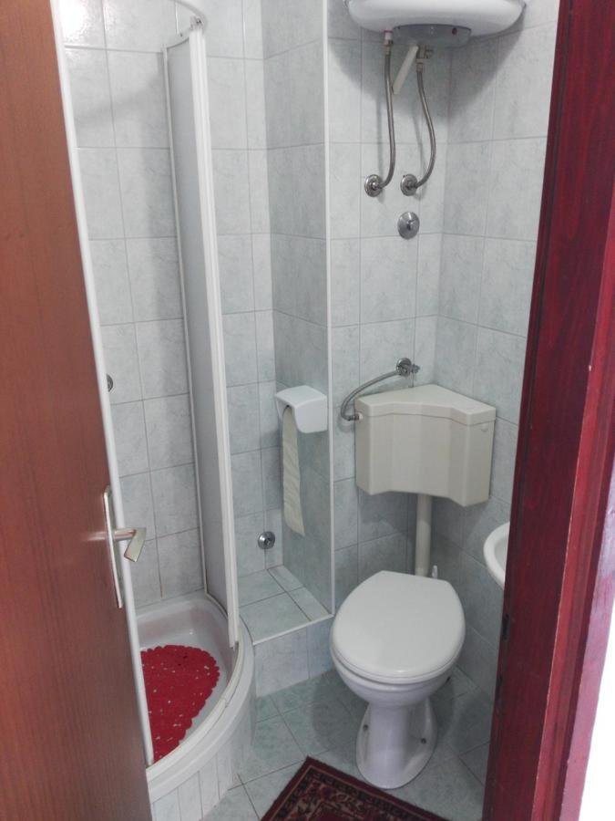 Apartmani Karuza Novalja Exterior foto